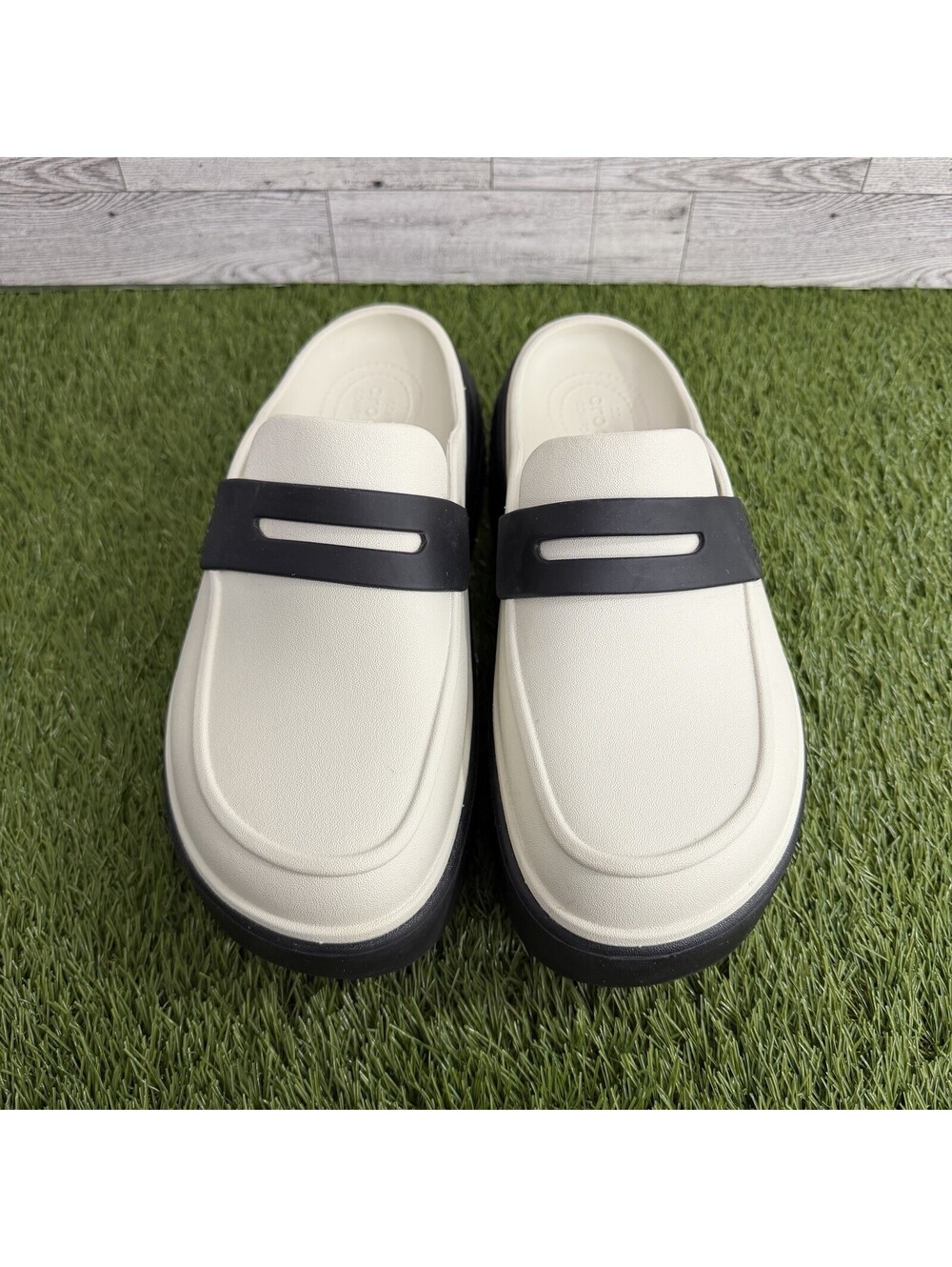 Crocs Stomp Loafer White Black Chunky Platform Penny Loafer Women’s Size 9 - Picture 3 of 9